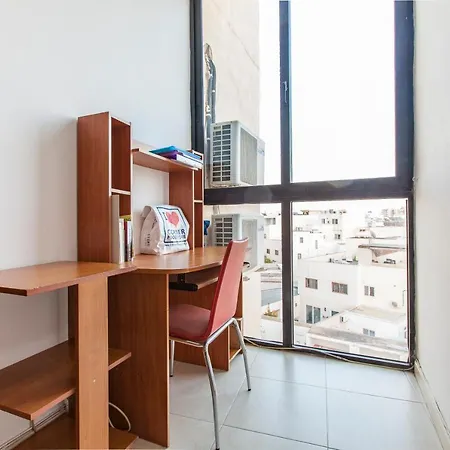 Zb6 - Swieqi With Balcony Views *