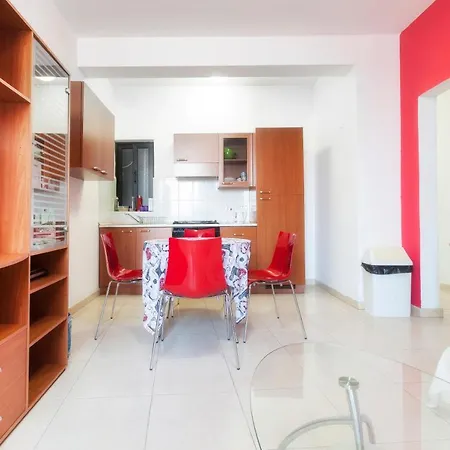 Zb6 - Swieqi With Balcony Views דירה