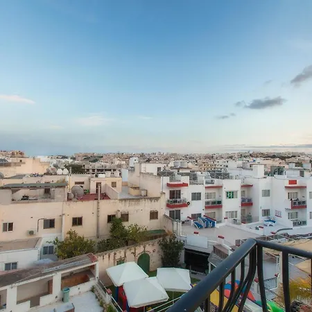 Zb6 - Swieqi With Balcony Views דירה *